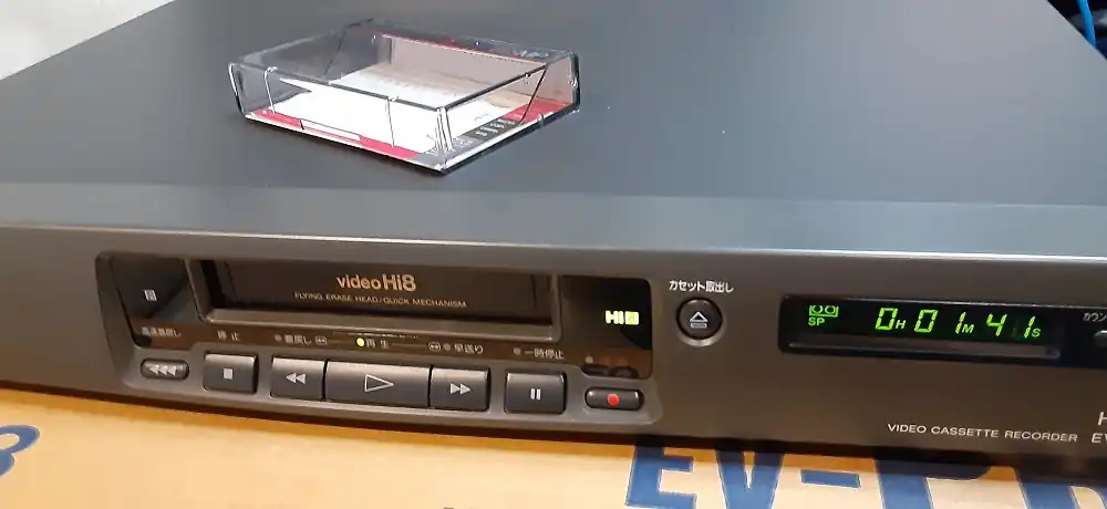 8ミリビデオデッキ